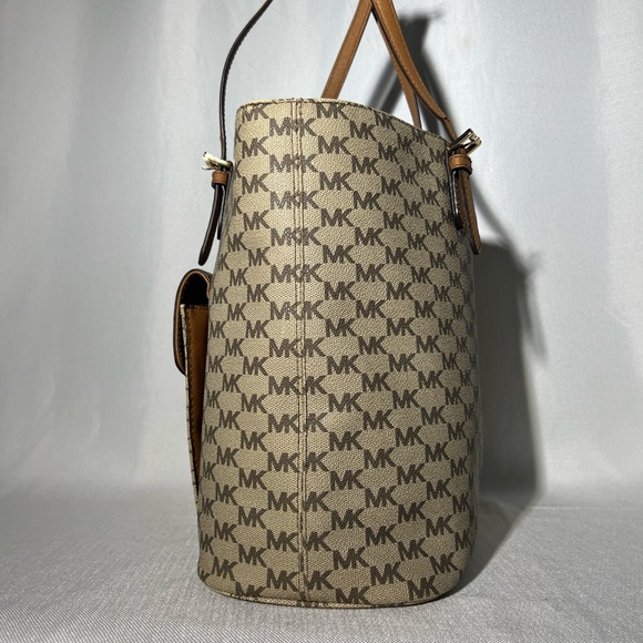 Micheal Kors Tote Tan 14 1/2 x 5 x 11 - Picture 2 of 15